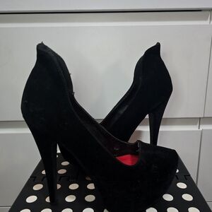 Shoe Dazzle Elegant Black Heels